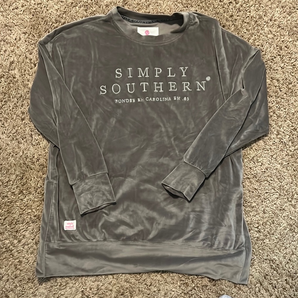 Simply southern crew neck large